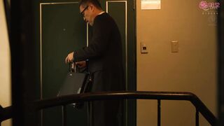 JUR-834 [无码中文字幕] 曾经说一生只爱我一人的妻子 竟然在淫乱的换妻俱乐部迷失了自我 玩的比谁都花 人妻NTR 北条麻妃 藤咲紫